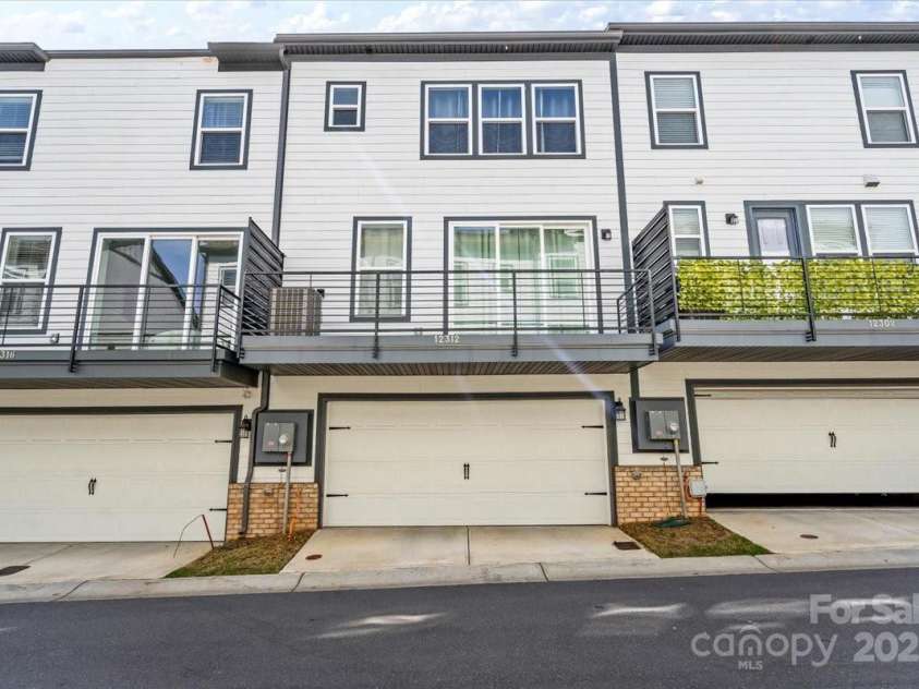12312 Landry Renee Place, Charlotte, NC 28277.  MLS# CAR4232327, YatesRealty ID 13190. 