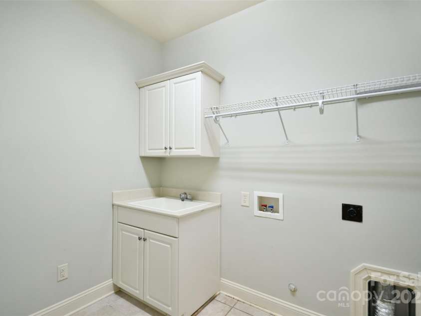 2415 Christenbury Hall Drive, Concord, NC 28027.  MLS# CAR4242367, YatesRealty ID 13191. 
