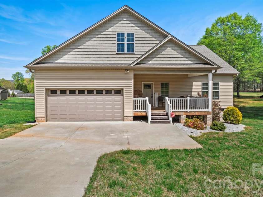 1880 Chestnut Grove Road, King, NC 27021.  MLS# CAR4371431, YatesRealty ID 13192. 