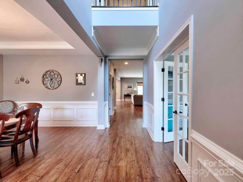 9622 Harvest Pond Avenue, Concord, NC 28027.  MLS# CAR4242006, YatesRealty ID 13192. Welcoming entry foyer