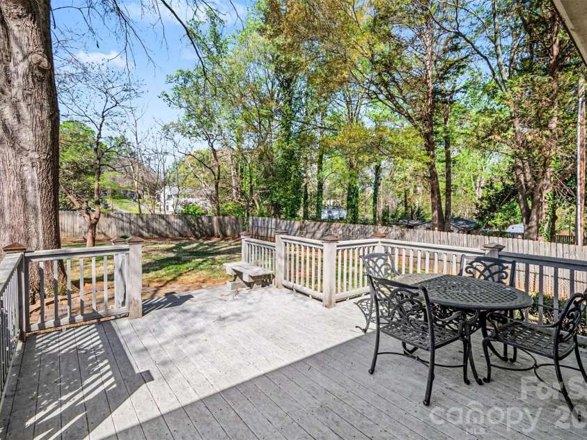 201 Pine Street, Lowell, NC 28098.  MLS# CAR4364711, YatesRealty ID 13194. 