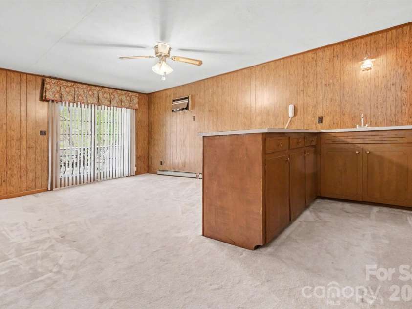 201 Pine Street, Lowell, NC 28098.  MLS# CAR4364711, YatesRealty ID 13194. 