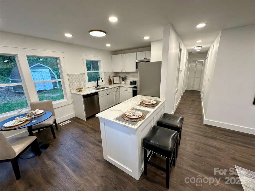 960 Bond Avenue, Gastonia, NC 28052.  MLS# CAR4250735, YatesRealty ID 13194. 