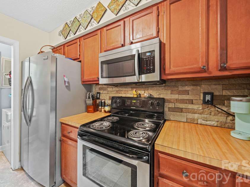 2788 Redbud Lane, Fort Mill, SC 29715.  MLS# CAR4366918, YatesRealty ID 13196. 
