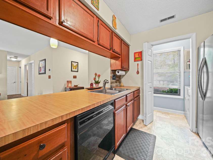 2788 Redbud Lane, Fort Mill, SC 29715.  MLS# CAR4366918, YatesRealty ID 13196. 