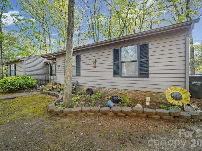2788 Redbud Lane, Fort Mill, SC 29715.  MLS# CAR4366918, YatesRealty ID 13196. 