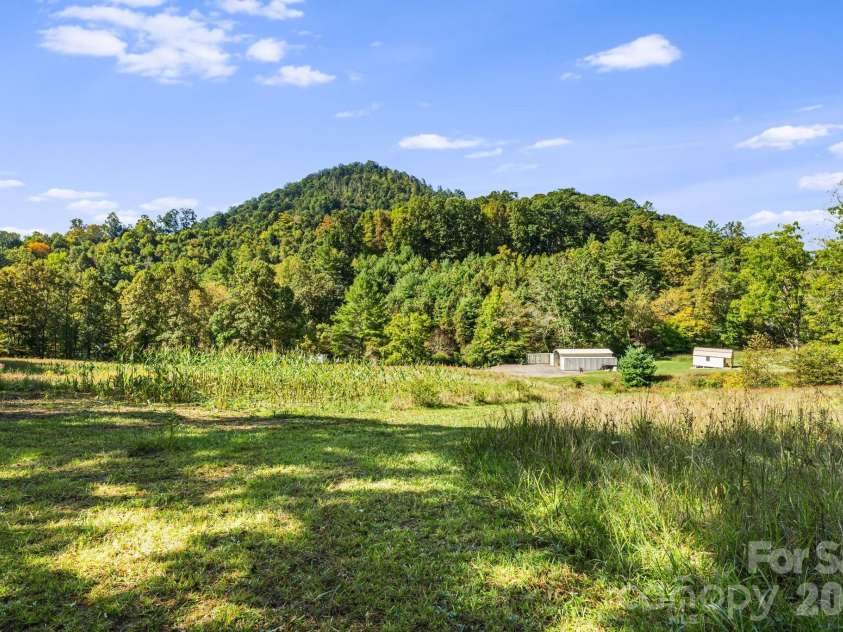 456 Maney Branch Road, Burnsville, NC 28714.  MLS# CAR4370501, YatesRealty ID 13197. 