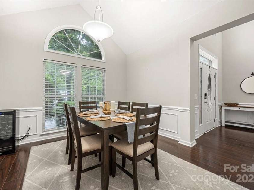 5818 Downfield Wood Drive, Charlotte, NC 28269.  MLS# CAR4253410, YatesRealty ID 13197. 