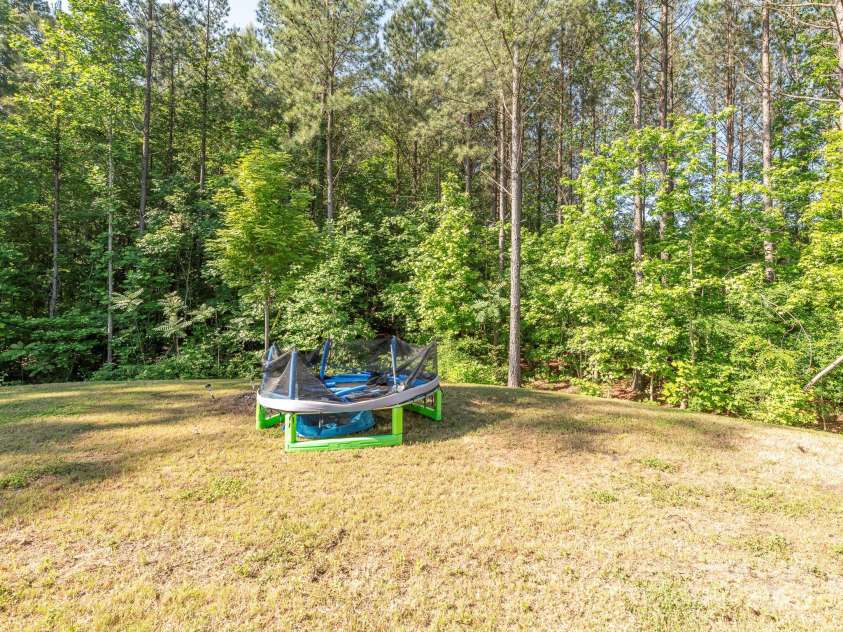 11010 Redcoat Hill Lane, Huntersville, NC 28078.  MLS# CAR4248832, YatesRealty ID 13198. Backyard