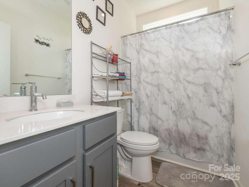 11010 Redcoat Hill Lane, Huntersville, NC 28078.  MLS# CAR4248832, YatesRealty ID 13198. Bathroom 2