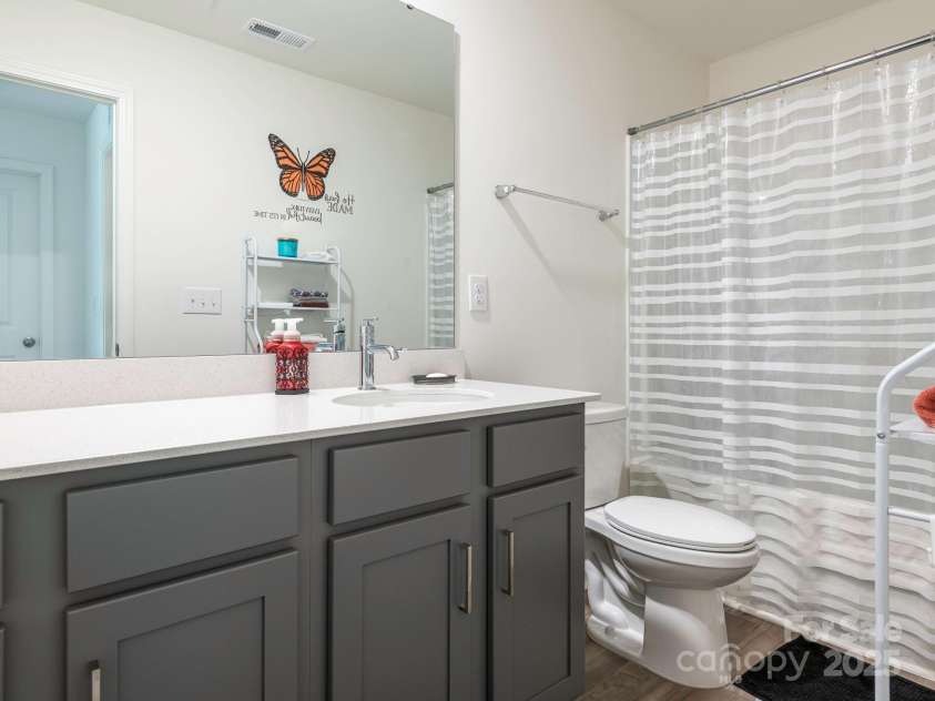 11010 Redcoat Hill Lane, Huntersville, NC 28078.  MLS# CAR4248832, YatesRealty ID 13198. Bathroom 3