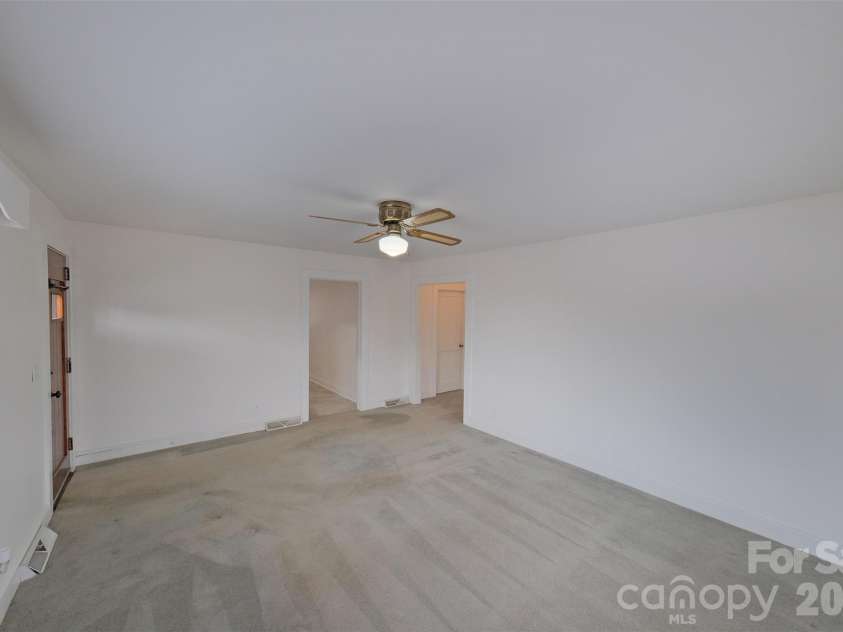 166 Spruce Street, Canton, NC 28716.  MLS# CAR4370181, YatesRealty ID 13198. 