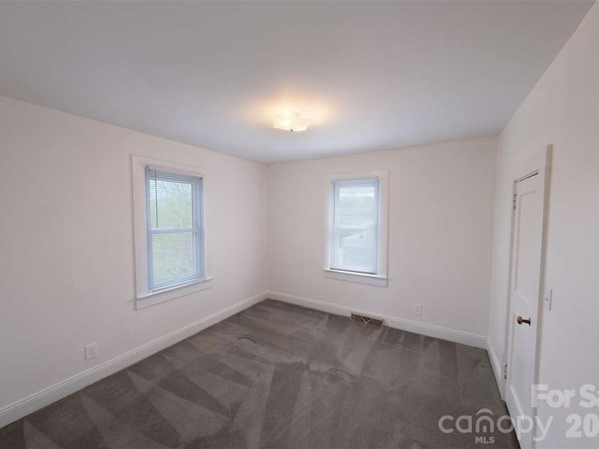 166 Spruce Street, Canton, NC 28716.  MLS# CAR4370181, YatesRealty ID 13198. 