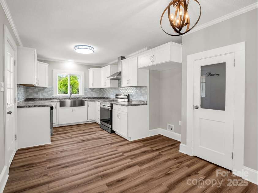 411 Sycamore Street, Lincolnton, NC 28092.  MLS# CAR4257248, YatesRealty ID 13199. Kitchen/ pantry
