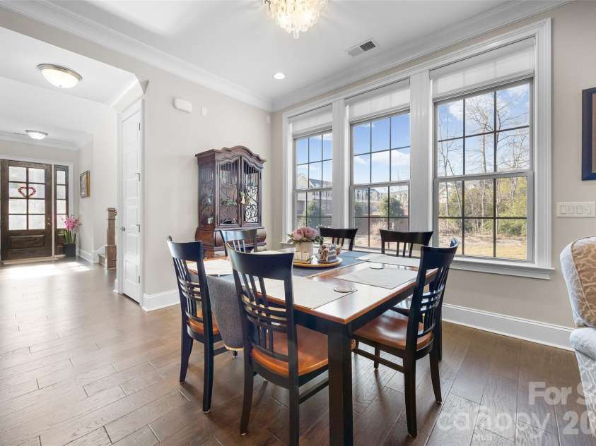 5926 Tindall Park Drive, Charlotte, NC 28210.  MLS# CAR4345108, YatesRealty ID 13199. 