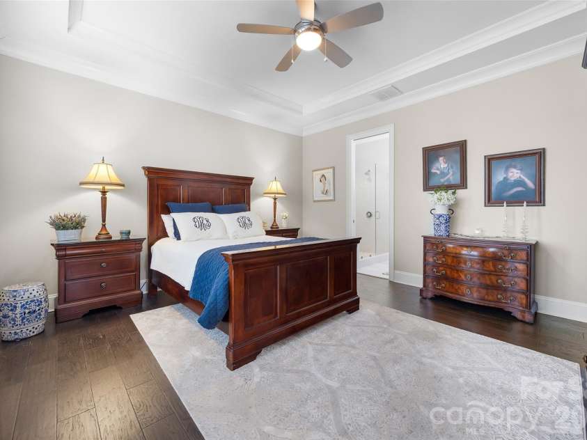 5926 Tindall Park Drive, Charlotte, NC 28210.  MLS# CAR4345108, YatesRealty ID 13199. 