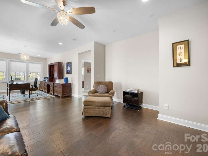 5926 Tindall Park Drive, Charlotte, NC 28210.  MLS# CAR4345108, YatesRealty ID 13199. 