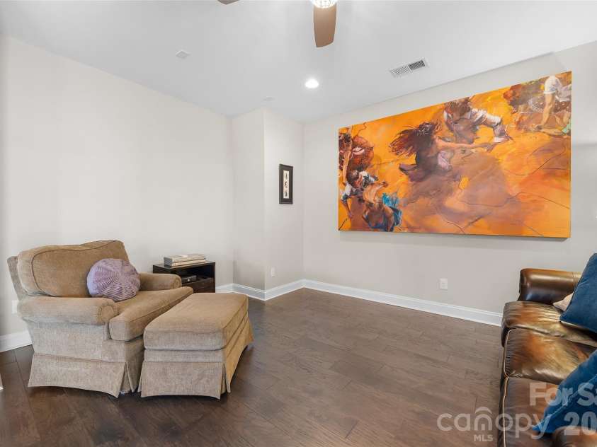 5926 Tindall Park Drive, Charlotte, NC 28210.  MLS# CAR4345108, YatesRealty ID 13199. 