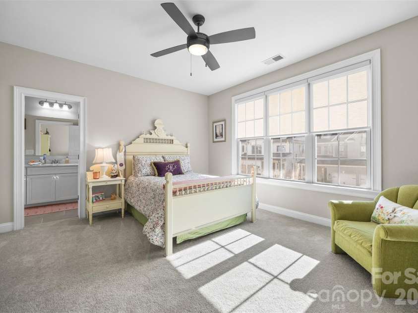 5926 Tindall Park Drive, Charlotte, NC 28210.  MLS# CAR4345108, YatesRealty ID 13199. 