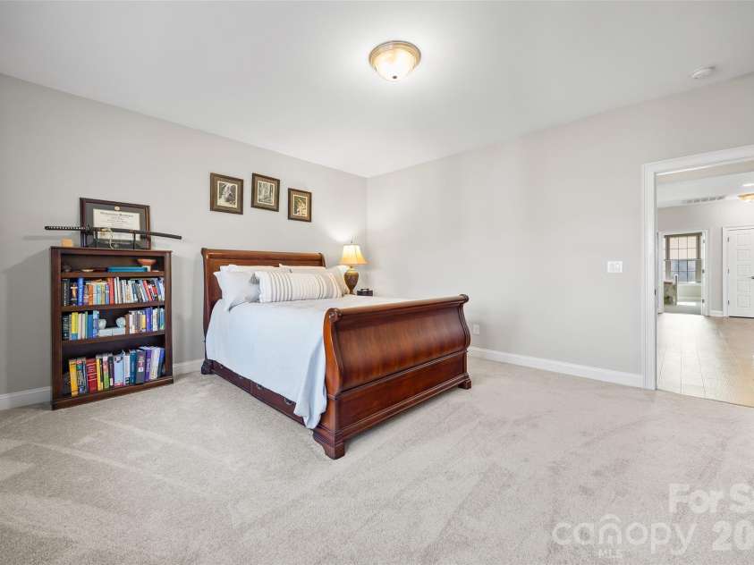 5926 Tindall Park Drive, Charlotte, NC 28210.  MLS# CAR4345108, YatesRealty ID 13199. 