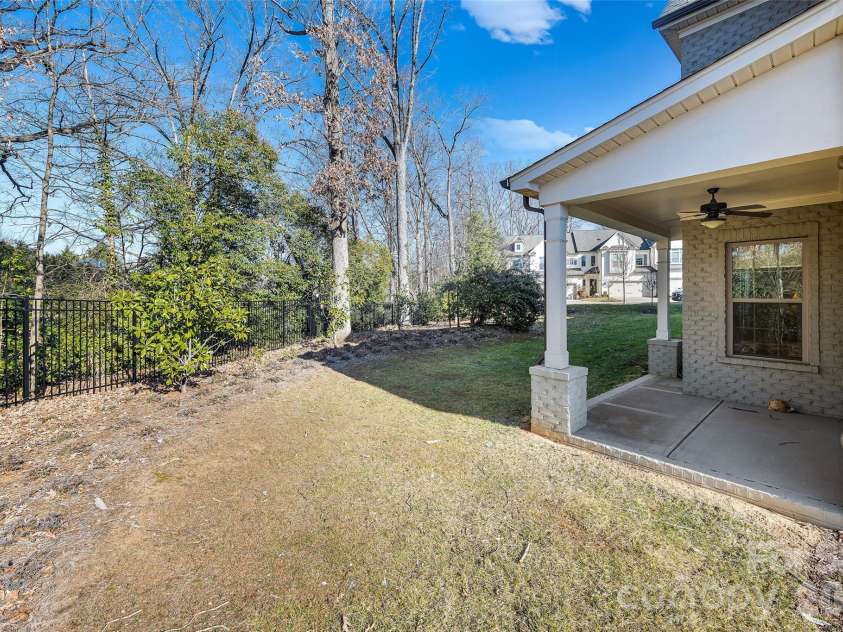 5926 Tindall Park Drive, Charlotte, NC 28210.  MLS# CAR4345108, YatesRealty ID 13199. 