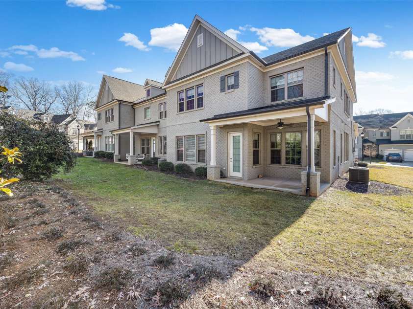 5926 Tindall Park Drive, Charlotte, NC 28210.  MLS# CAR4345108, YatesRealty ID 13199. 