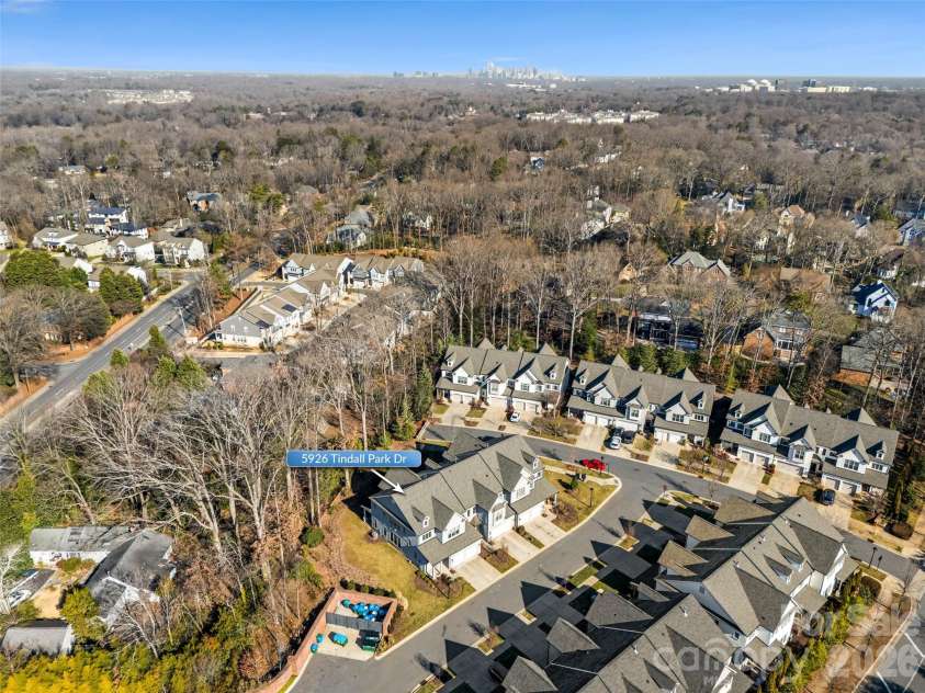 5926 Tindall Park Drive, Charlotte, NC 28210.  MLS# CAR4345108, YatesRealty ID 13199. 