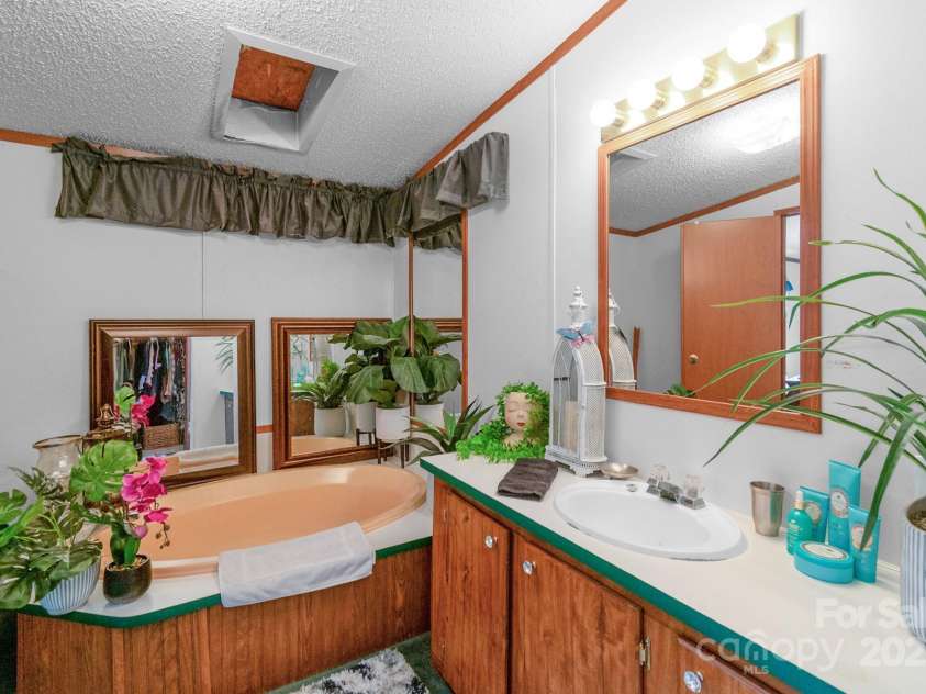 1827 Brown Road, Richburg, SC 29729.  MLS# CAR4282873, YatesRealty ID 132. 