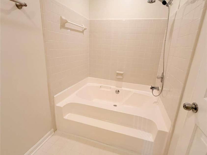 5839 Harris Grove Lane, Charlotte, NC 28212.  MLS# CAR4406071, YatesRealty ID 1320. 