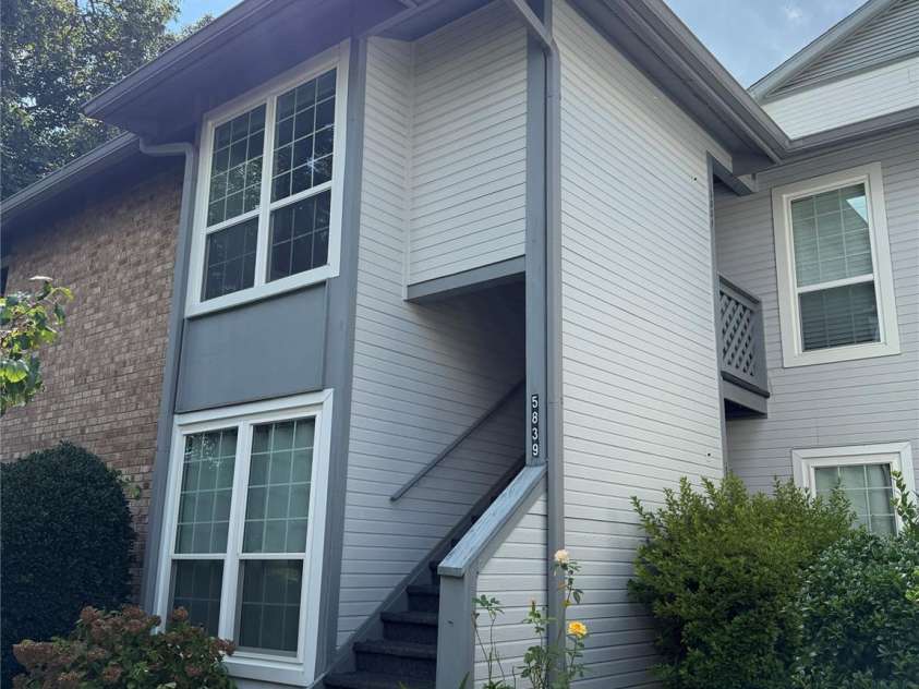 5839 Harris Grove Lane, Charlotte, NC 28212.  MLS# CAR4406071, YatesRealty ID 1320. 