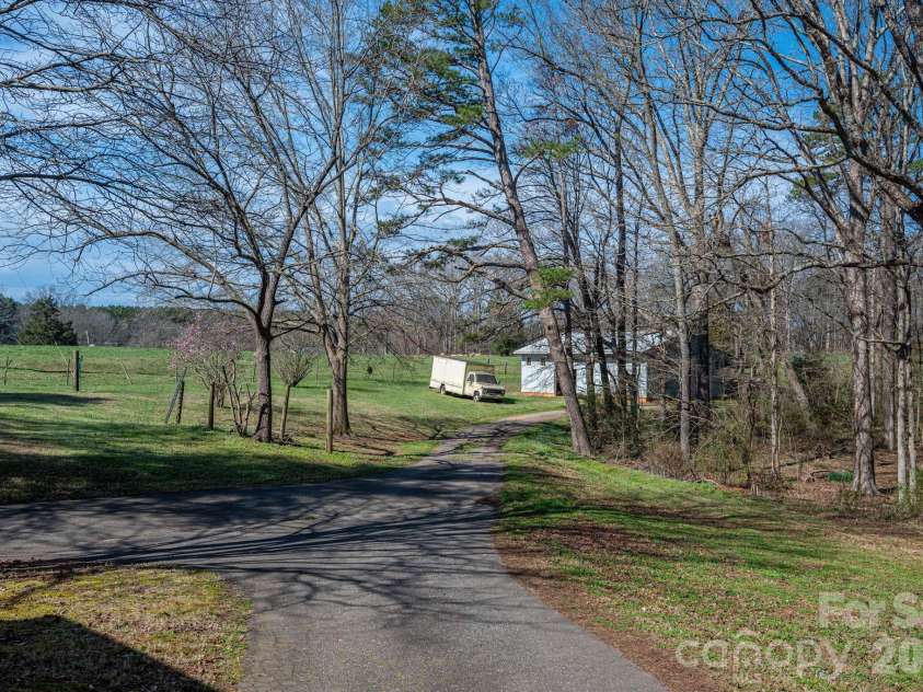 221 Lee Black Road, Cherryville, NC 28021.  MLS# CAR4350186, YatesRealty ID 13200. 