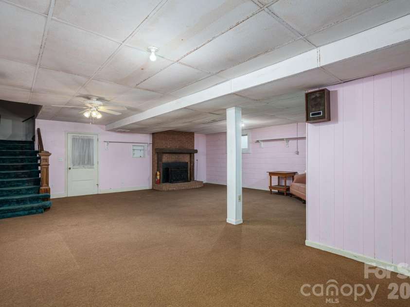 221 Lee Black Road, Cherryville, NC 28021.  MLS# CAR4350186, YatesRealty ID 13200. 