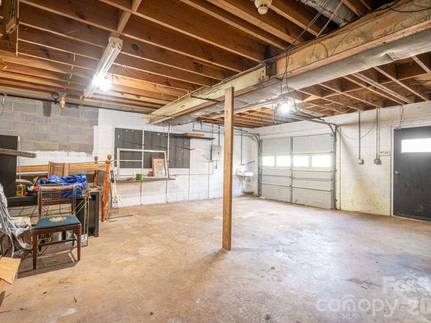 221 Lee Black Road, Cherryville, NC 28021.  MLS# CAR4350186, YatesRealty ID 13200. 