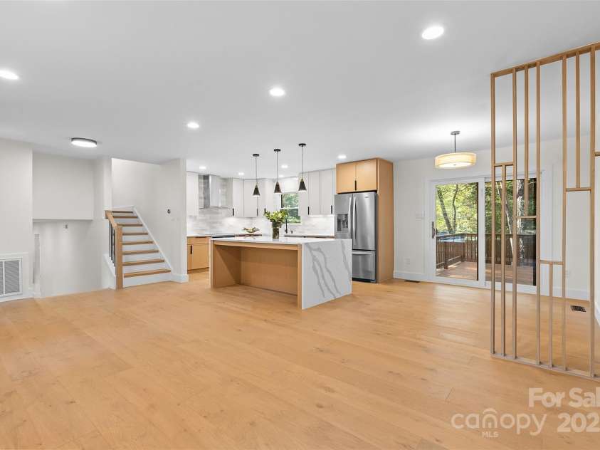 509 Selkirk Place, Charlotte, NC 28270.  MLS# CAR4307082, YatesRealty ID 13200. 