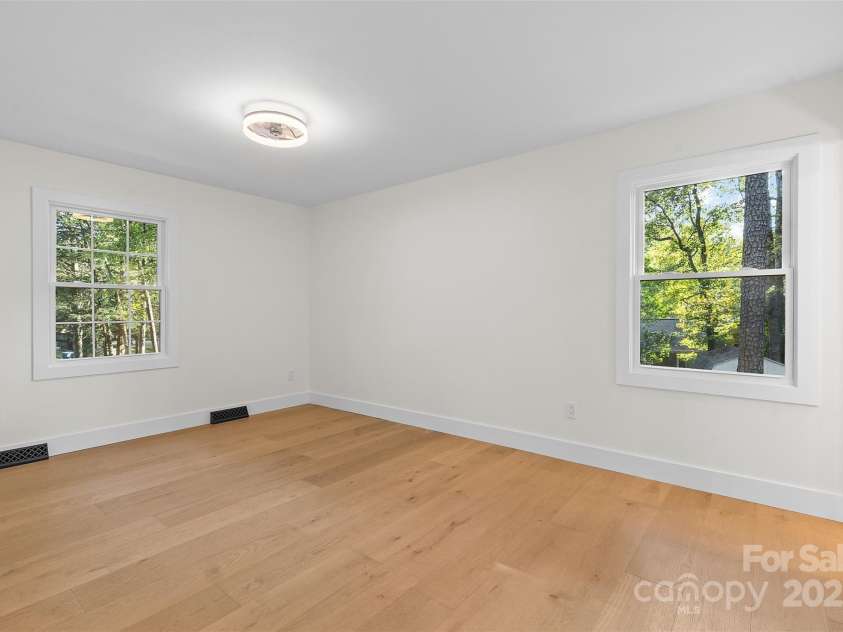 509 Selkirk Place, Charlotte, NC 28270.  MLS# CAR4307082, YatesRealty ID 13200. 