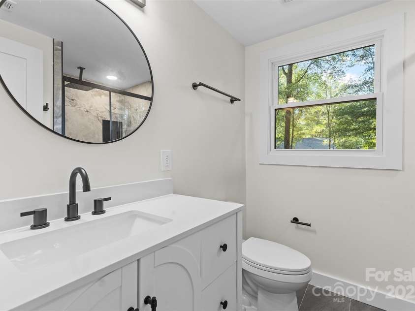 509 Selkirk Place, Charlotte, NC 28270.  MLS# CAR4307082, YatesRealty ID 13200. 