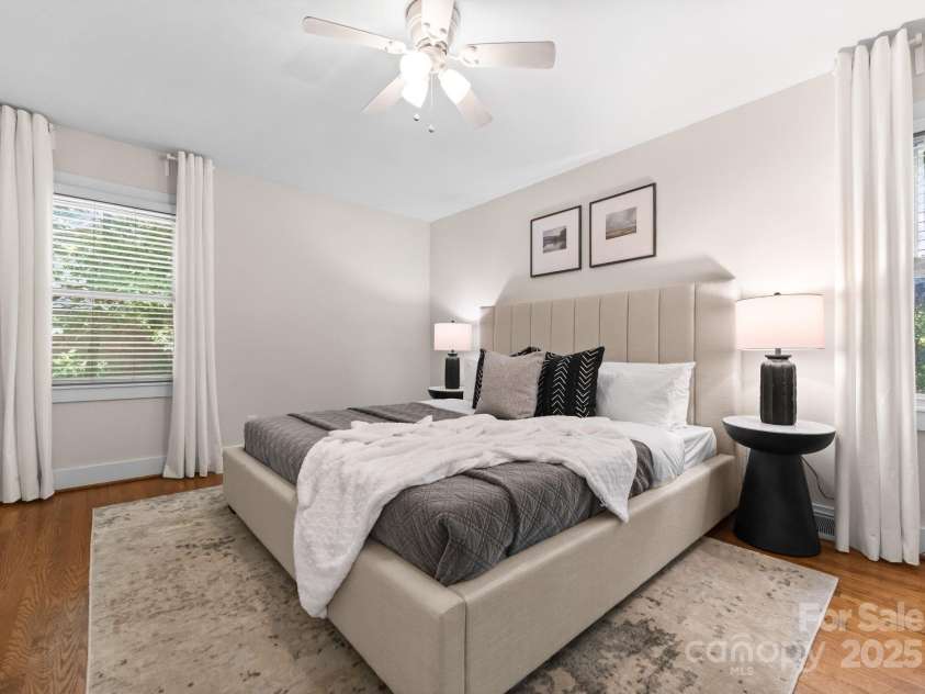 1700 Emerywood Drive, Charlotte, NC 28210.  MLS# CAR4257039, YatesRealty ID 13201. 