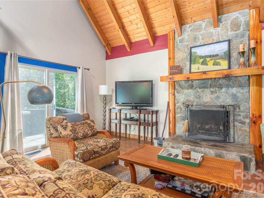 40 Shook Cove Road, Leicester, NC 28748.  MLS# CAR4339815, YatesRealty ID 13201. 