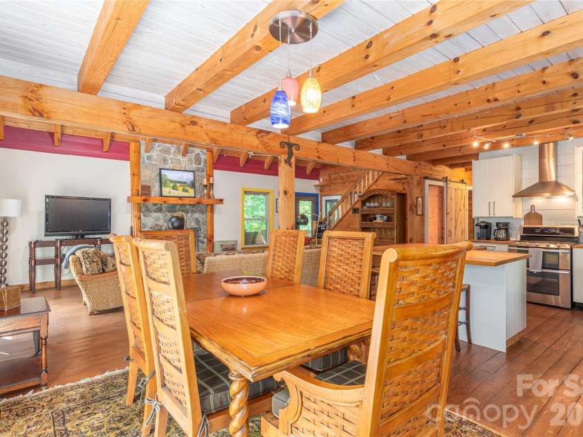 40 Shook Cove Road, Leicester, NC 28748.  MLS# CAR4339815, YatesRealty ID 13201. 