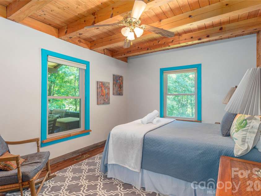 40 Shook Cove Road, Leicester, NC 28748.  MLS# CAR4339815, YatesRealty ID 13201. 