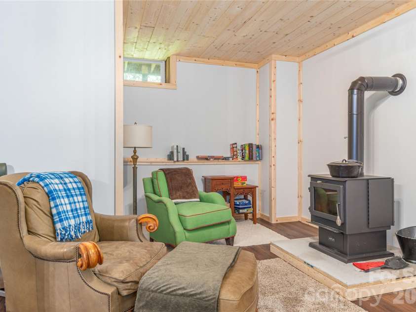 40 Shook Cove Road, Leicester, NC 28748.  MLS# CAR4339815, YatesRealty ID 13201. 