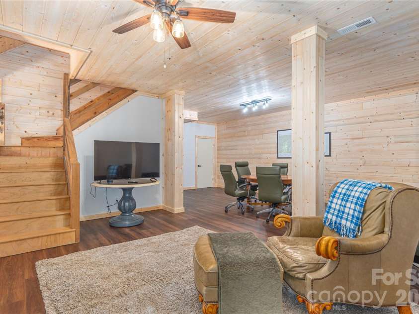 40 Shook Cove Road, Leicester, NC 28748.  MLS# CAR4339815, YatesRealty ID 13201. 