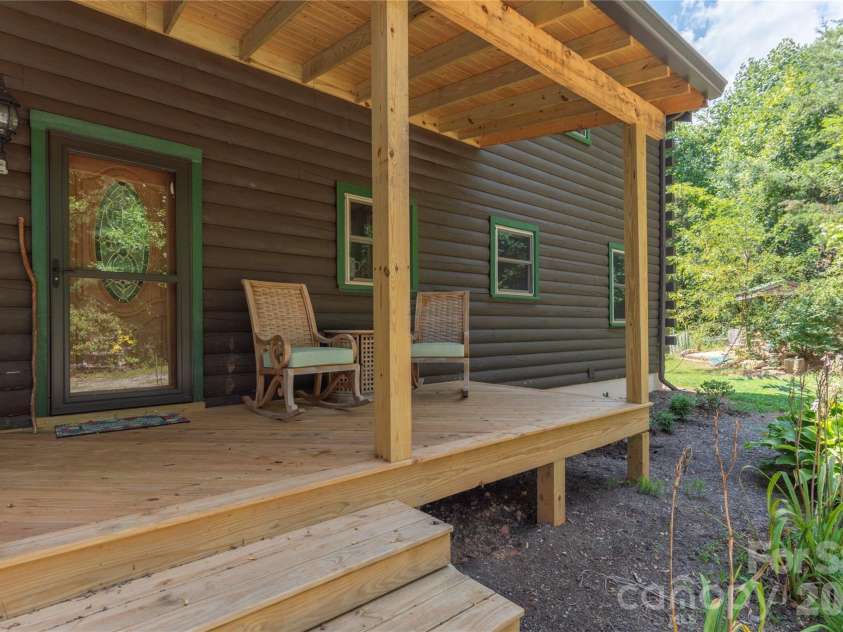 40 Shook Cove Road, Leicester, NC 28748.  MLS# CAR4339815, YatesRealty ID 13201. 