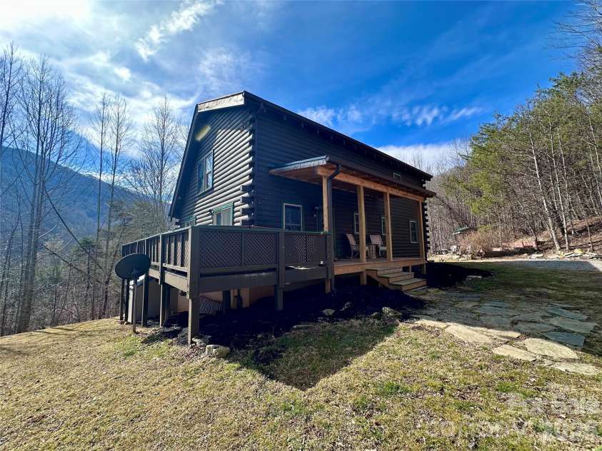 40 Shook Cove Road, Leicester, NC 28748.  MLS# CAR4339815, YatesRealty ID 13201. 