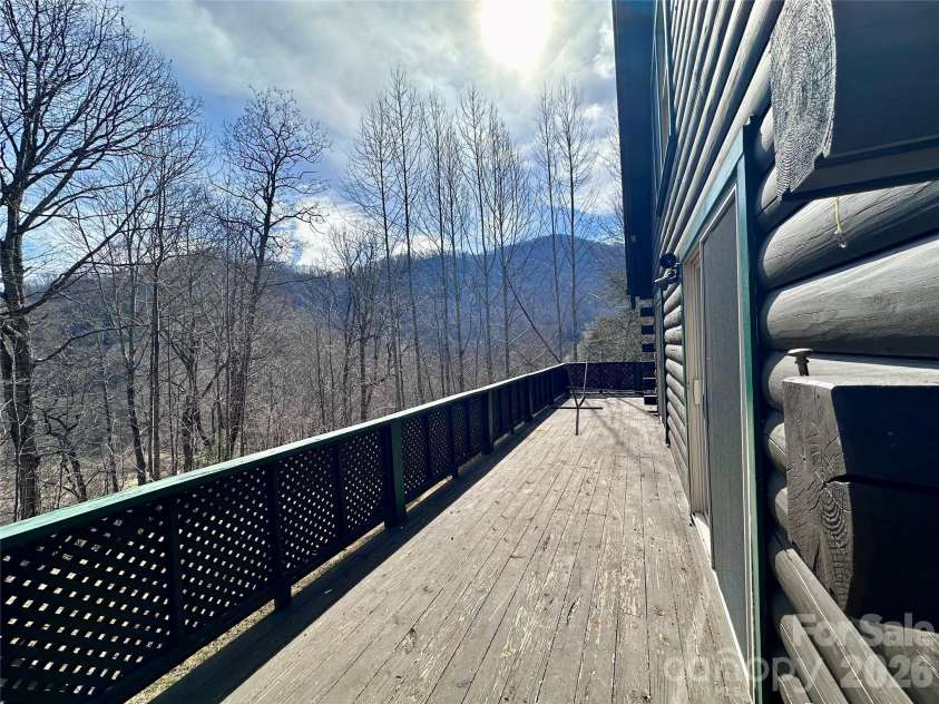 40 Shook Cove Road, Leicester, NC 28748.  MLS# CAR4339815, YatesRealty ID 13201. 