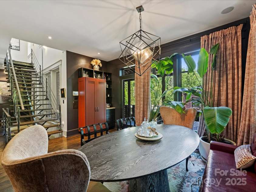 1413 Devon Drive, Charlotte, NC 28209.  MLS# CAR4253248, YatesRealty ID 13202. 