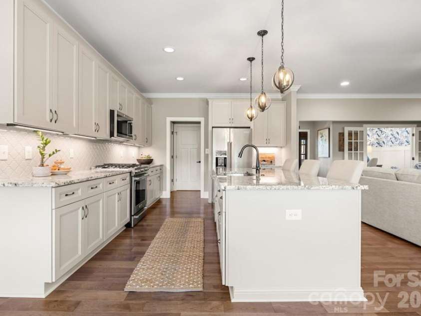 2463 Bridle Court, Lincolnton, NC 28092.  MLS# CAR4370380, YatesRealty ID 13203. 
