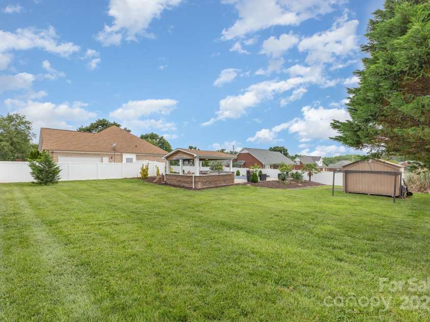 4406 Atkinson Way, Monroe, NC 28110.  MLS# CAR4259044, YatesRealty ID 13203. 
