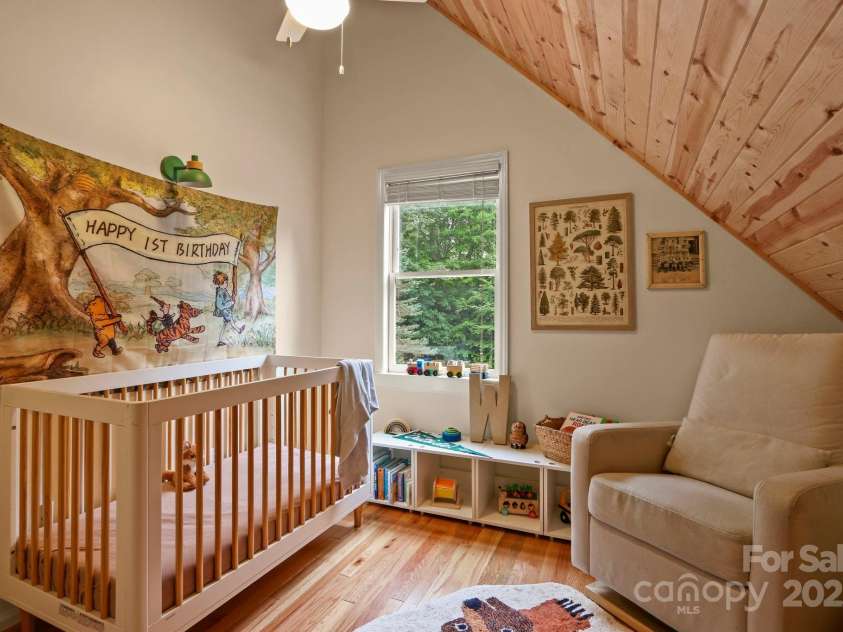 127 Boulder Lane, Blowing Rock, NC 28605.  MLS# CAR4290340, YatesRealty ID 13205. Upper-level office or bonus room