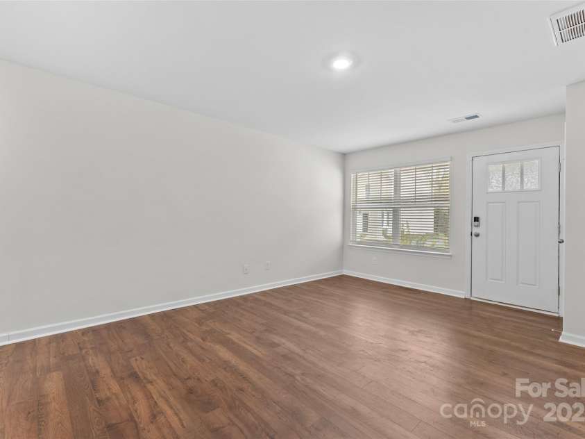 4 Chambers Garden Drive, Arden, NC 28704.  MLS# CAR4247013, YatesRealty ID 13206. 